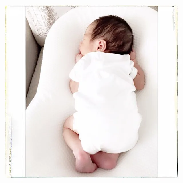 'Revealing the truth of human life' ©instagram.com/renata711