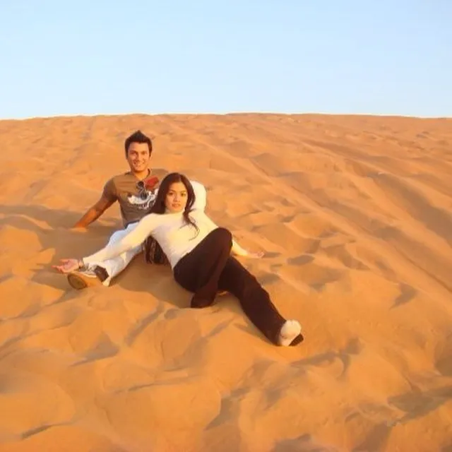 Never go on trips with anyone you do not love - Ernest Hemingway ❤️🎉 #throwback #Dubai #2008 ©instagram.com/titi_kamall