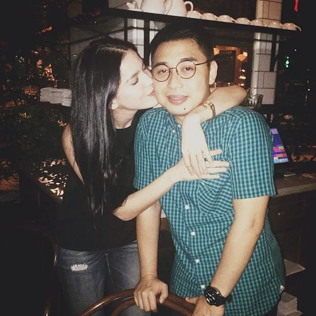 Meski tidak selalu romantis, suami Alice Norin, Alvin ada kalanya mengejutkan. ©instagram/alicenorin