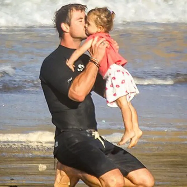 Chris Hemsworth habiskan waktu bersama buah hatinya © Instagram/Chris Hemsworth