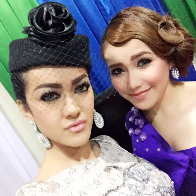 Ayu Ting Ting dan Julia Perez duel janda © Instagram/Julia Perez