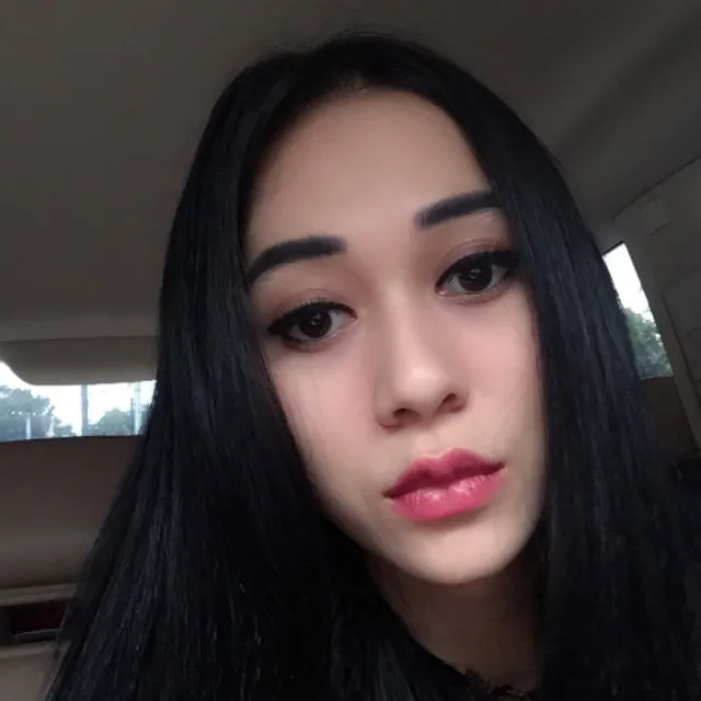 Aura Kasih cantik bak barbie hidup © Instagram/Aura Kasih