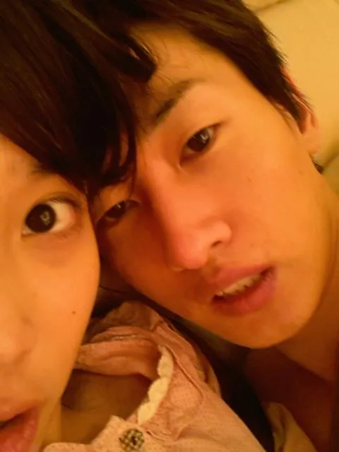 Foto sensasional IU dan Eunhyuk. Bagaimana menurut kalian? ©soompi.com