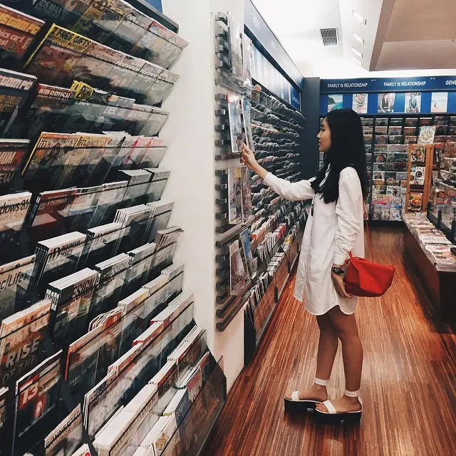 Style Feby Rastanty saat jalan-jalan © Instagram/Feby Rastanty