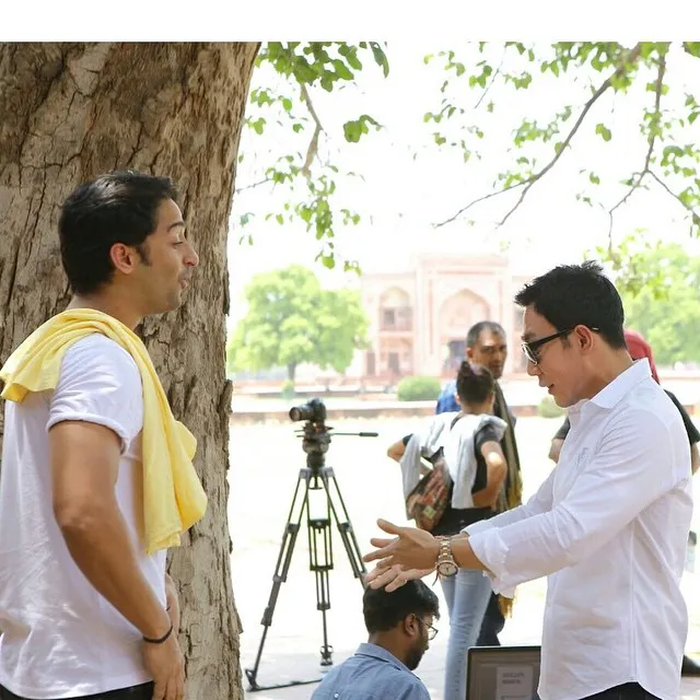 Begini suasana syuting Shaheer Sheikh di India. @Instagram/otis_hahijary