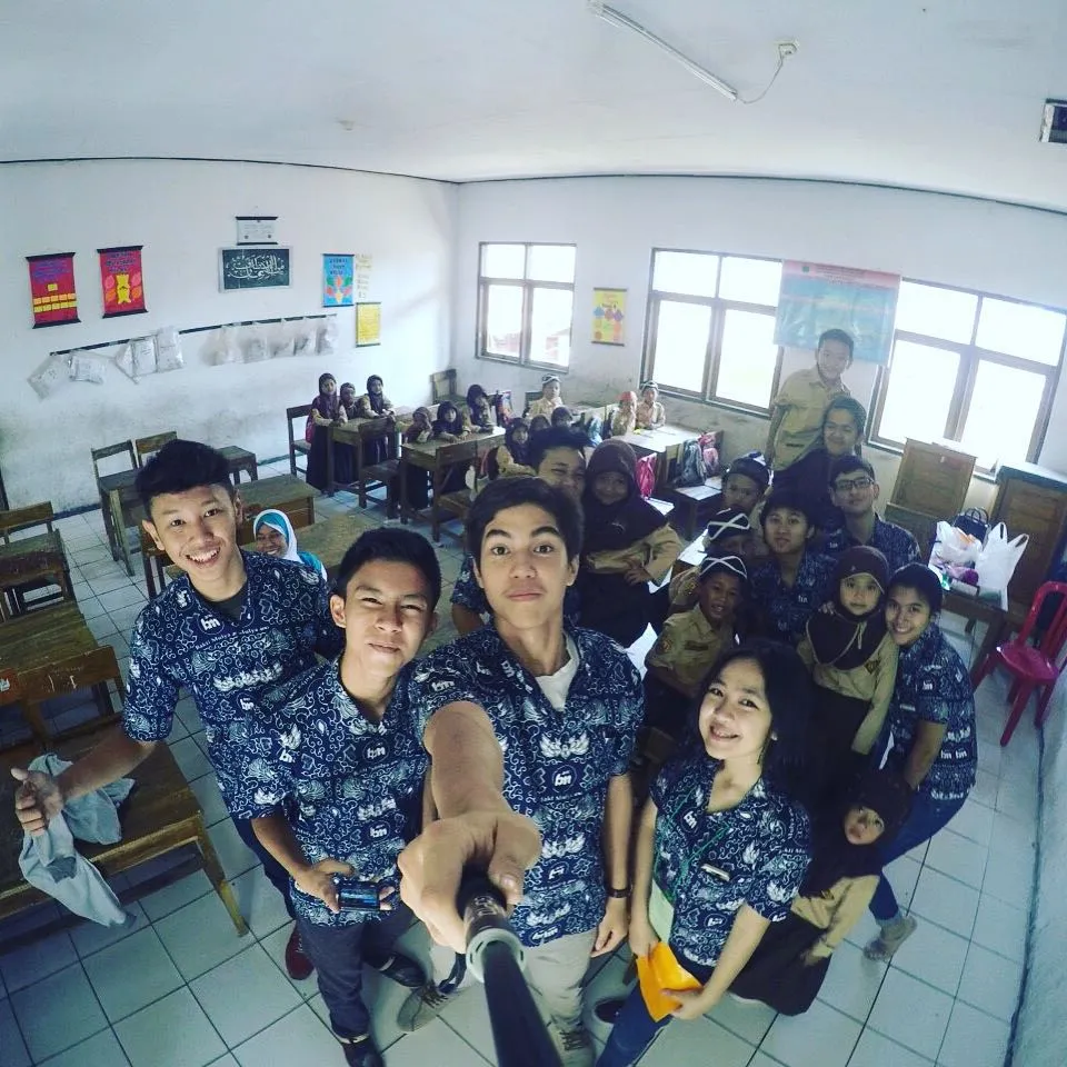 Banjir Pujian