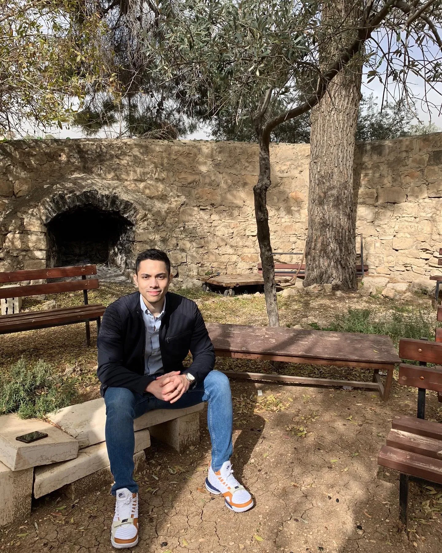 (credit: Instagram.com/jonathanlansing)