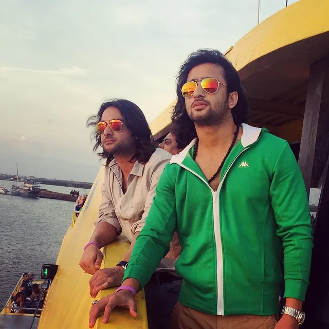 Shaheer suka menikmati pantai saat sedang galau. @instagram.com/shaheernawaz