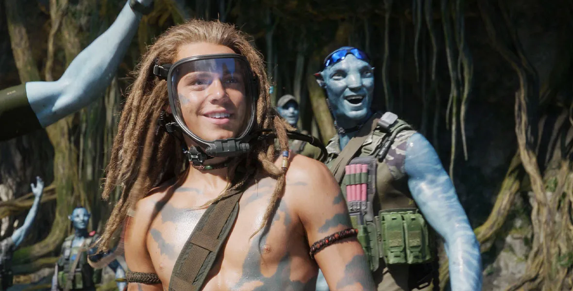 Jack Champion berperan sebagai Spider, manusia yang hidup bersama dengan para Na'vi. (Foto: 20th Century Fox)