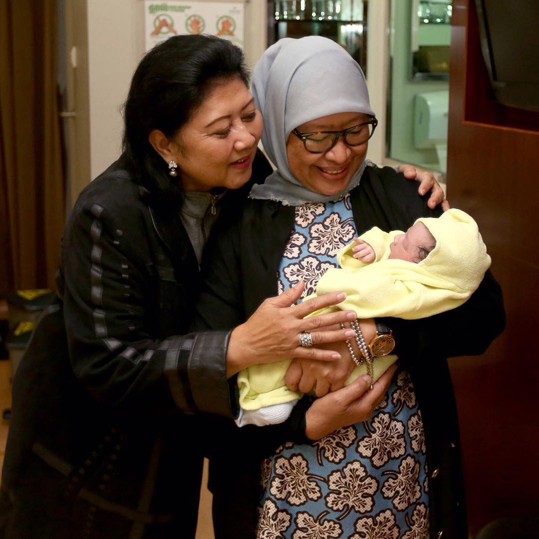 Lucu Ini Foto Perdana Cucu Ketiga SBY Yang Baru Saja Lahir Plus