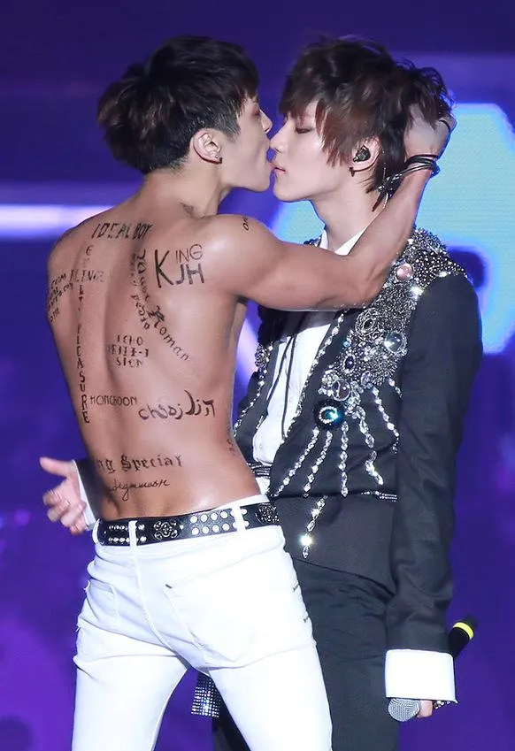 Jonghyun - Taemin SHINee foto: allkpop.com