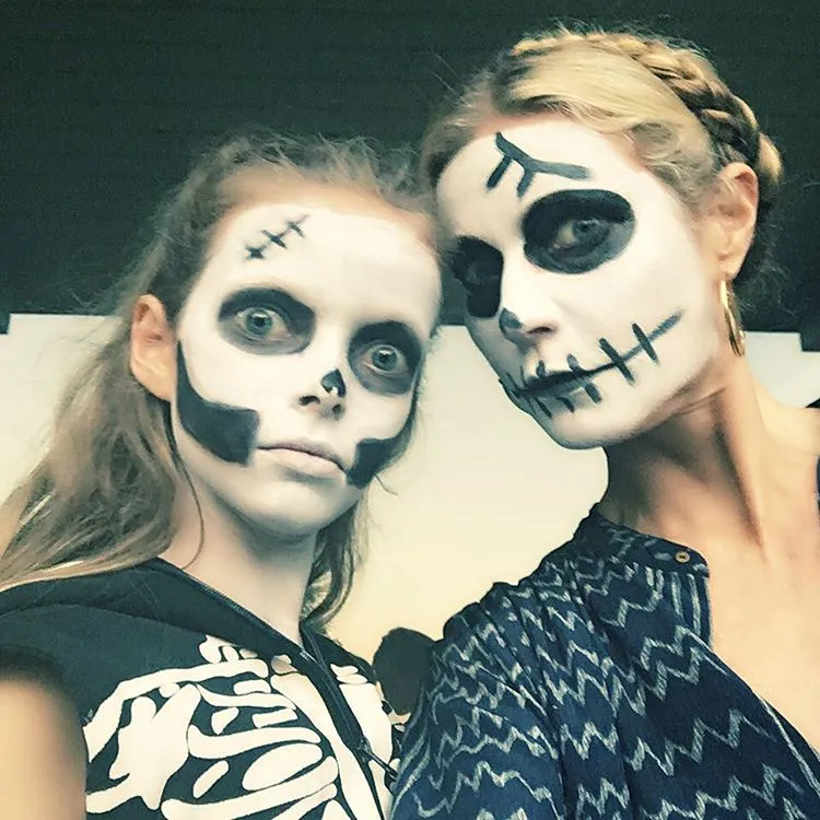 Make-up seram ala Apple dan Gwyneth © instagram.com/gwynethpaltrow