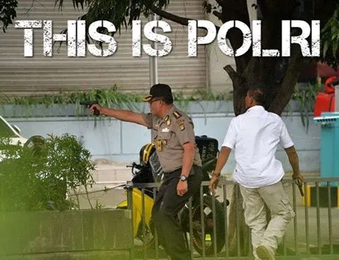 Kalau ini postingan Instagram Deddy soal sosok polisi