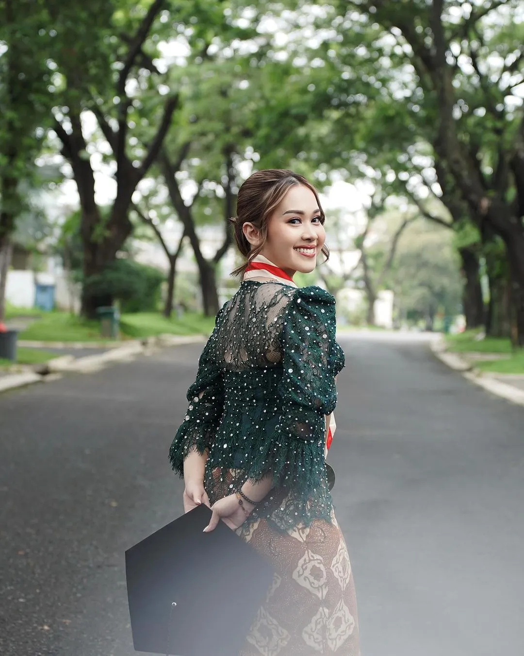 Foto wisuda Dinar Salsa (Sumber: Instagram/dinarsalsa)