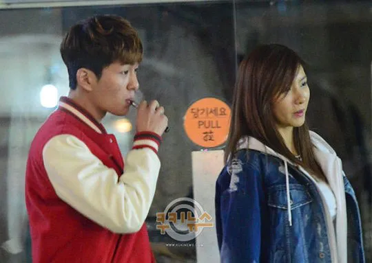 Beda usia, bukan penghalang bagi Onew dan Jung Ah? ©news.naver.com