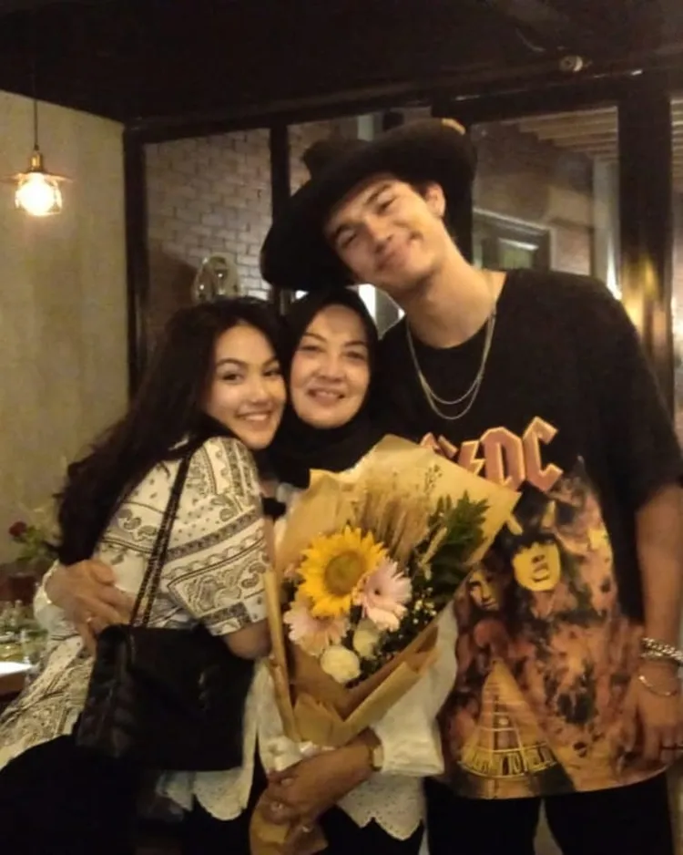 (credit: Instagram.com/hey.aisjeff)