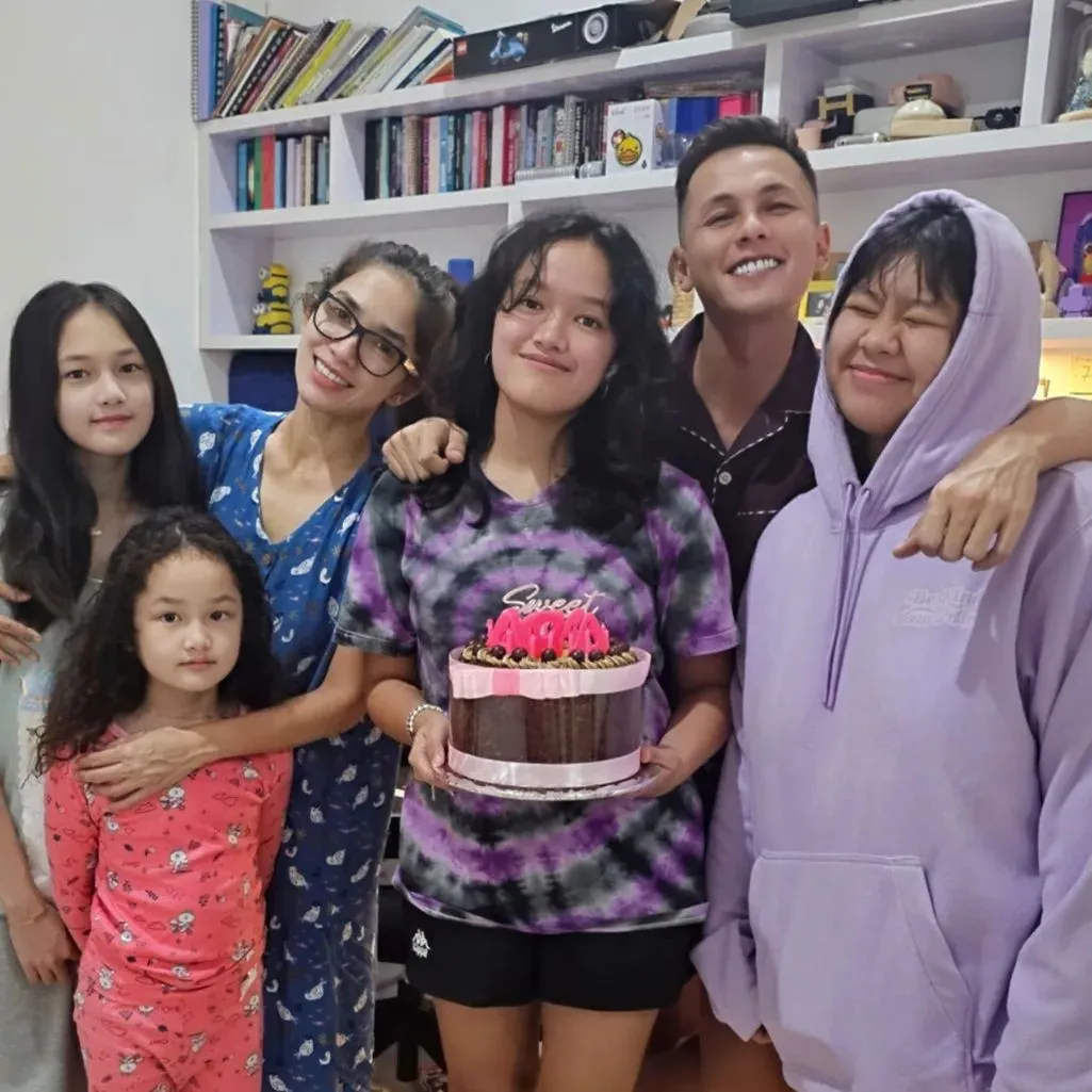 Genap Berusia 17 Tahun