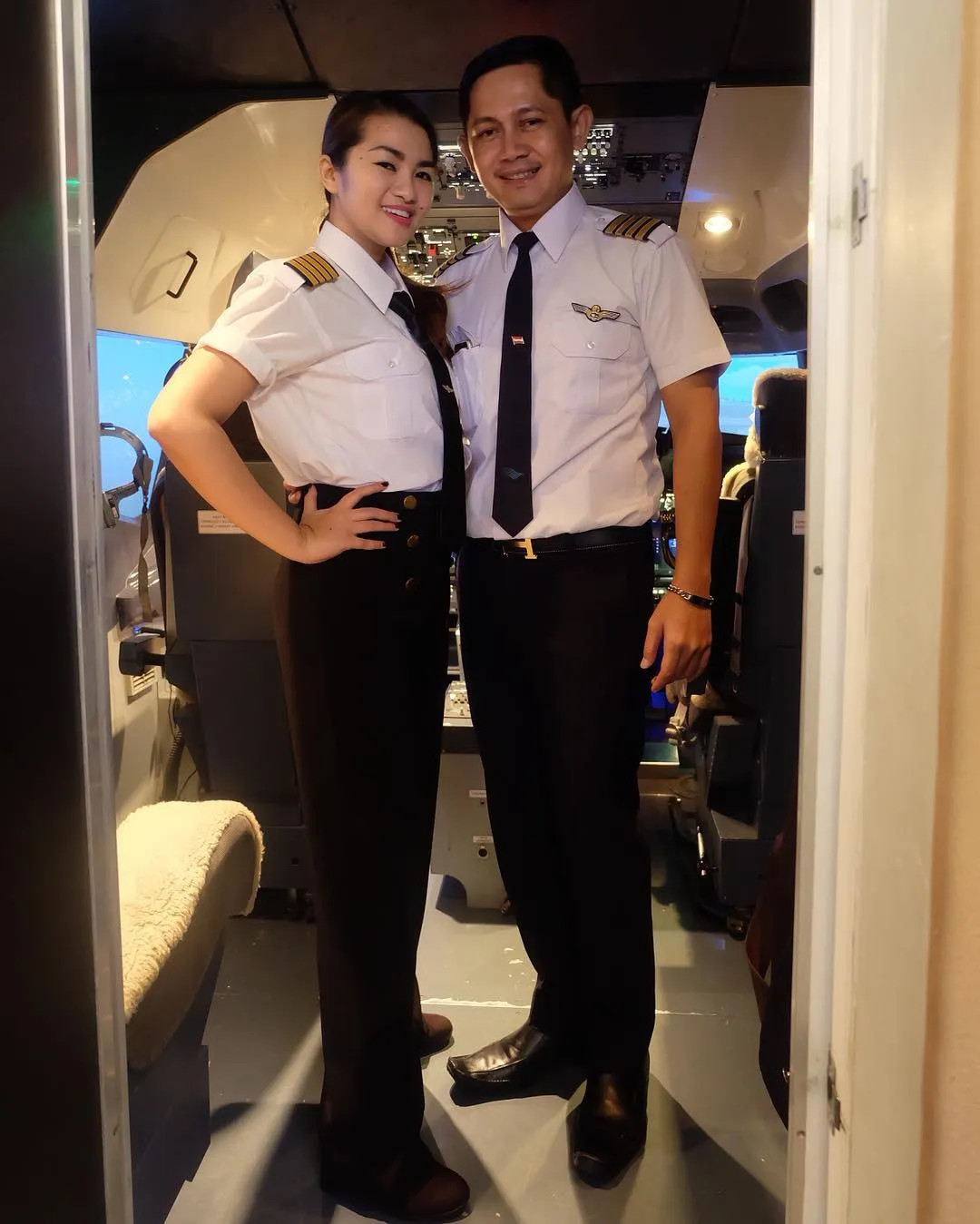 Fitri Carlina menikahi dengan pilot tahun 2014 © Instagram.com/fitricarlina