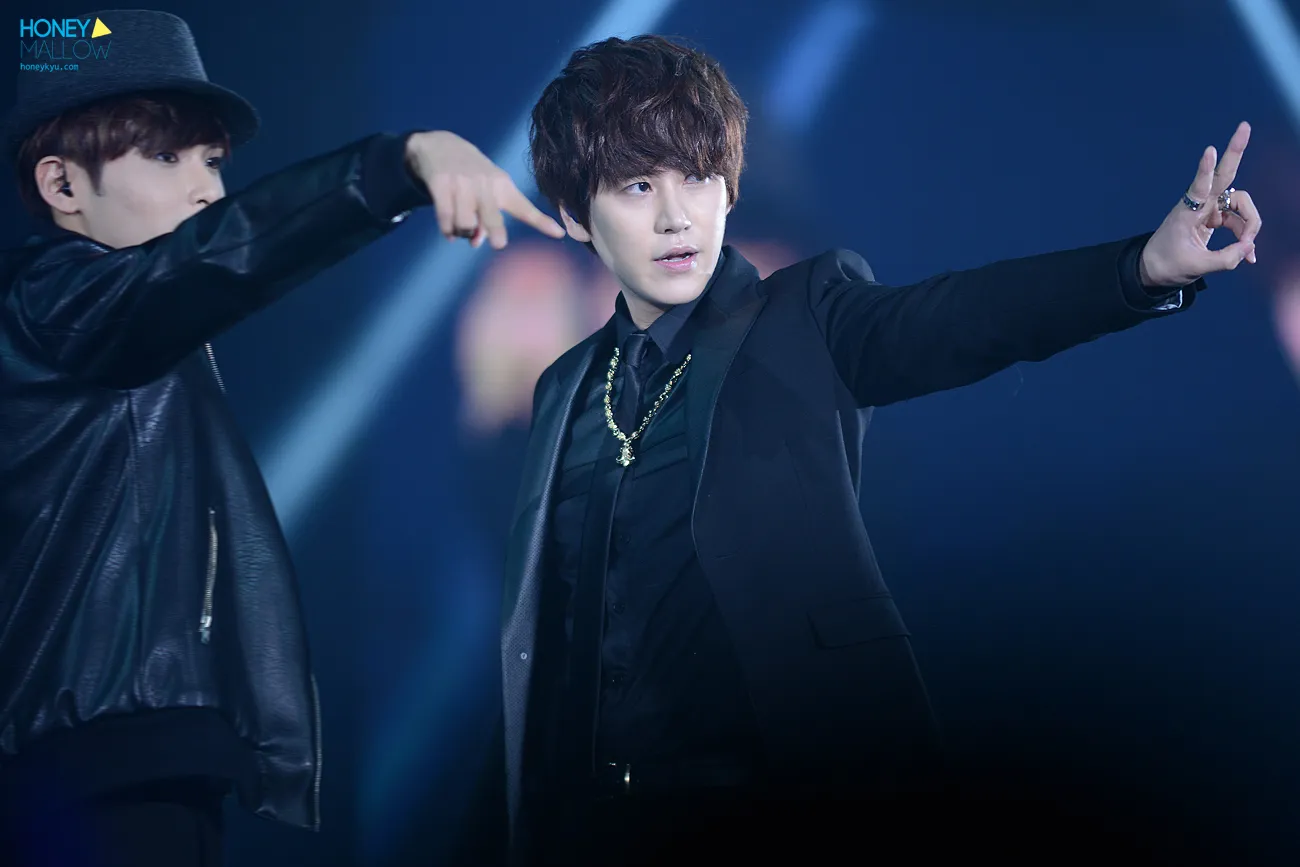 Cho Kyuhyun, maknae inti Super Junior ini mirip dengan Julian Jacob?
