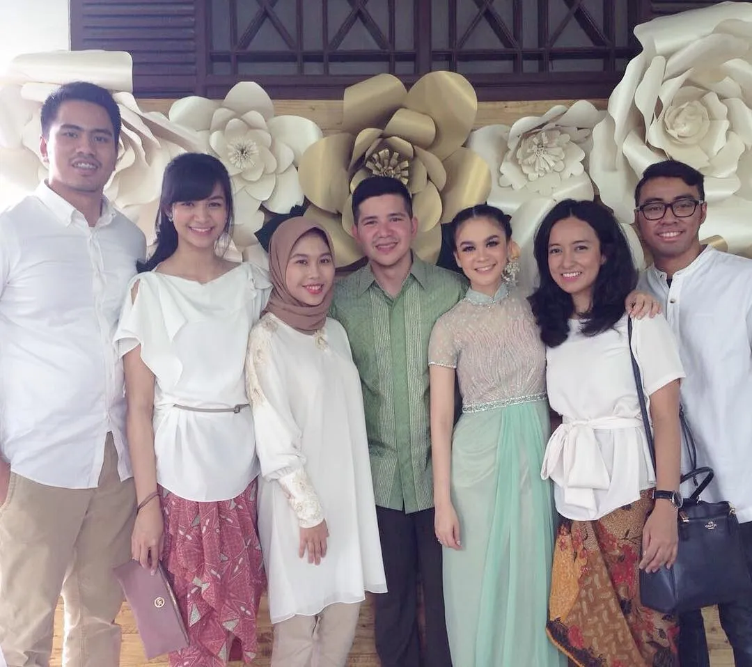 Haykal Kamil & Tantri Namirah tunangan. 姆nstagram.com/tantrinamirah