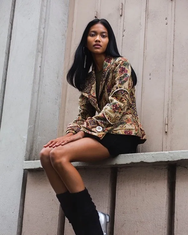 Laras Sekar, model berdarah Jawa yang kini go internasional © Instagram.com/larasekar