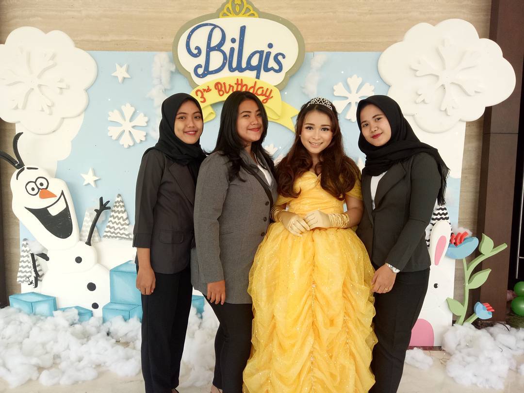 FOTO Syifa Adik Ayu Ting Ting Berhijab Makin Cantik Santun