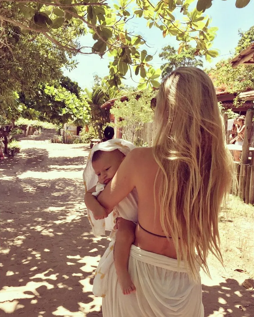 Hari-hari Candice makin bahagia sejak kehadiran Baby Anacan © Instagram.com/angelcandice