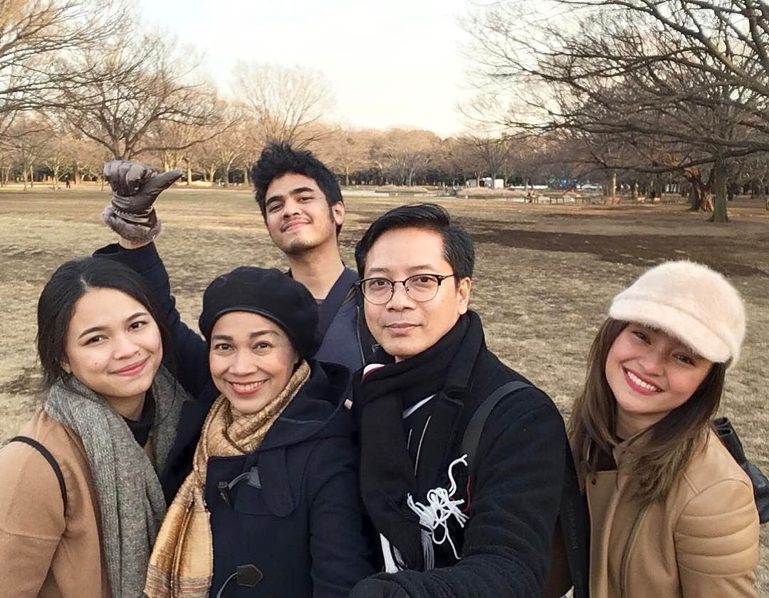 Marshanda dekat dengan keluarganya. ©instagram.com/marshanda