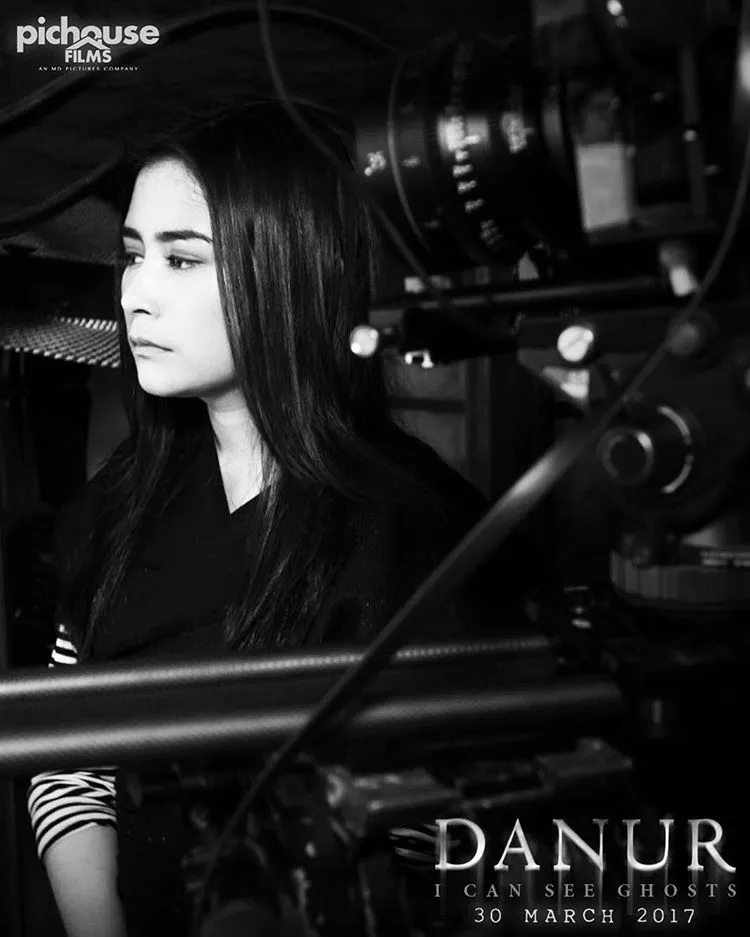 Prilly cerita kisah mistis selama syuting 'DANUR' © Instagram/prillylatuconsina96