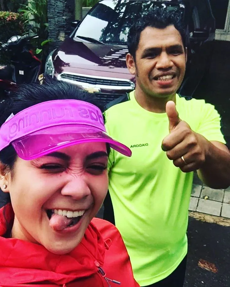 Nagita Slavina berlatih Muay Thai. 姆nstagram.com/raffinagita1717