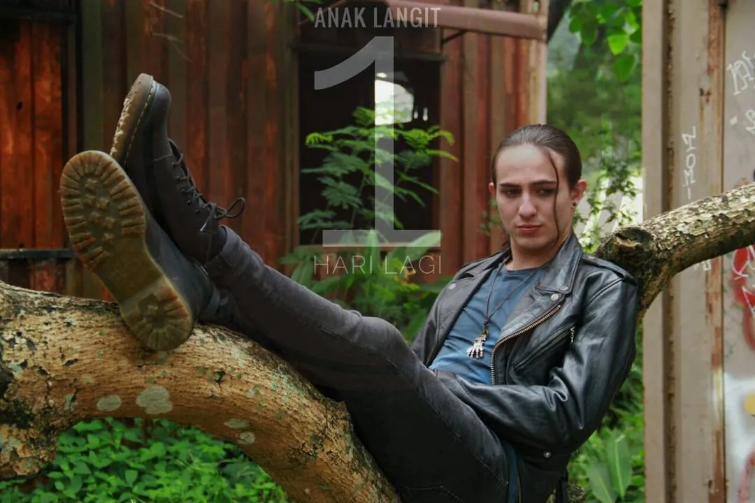 Dylan Carr berperan sebagai Rimba pimpinan geng motor Antrax. 姆nstagram.com/dylancarr8