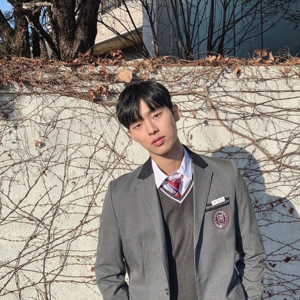 Choi Hyun Wook Pemain drama Korea terbaru 'SPARKLING WATERMELON' - instagram.com/_choiiii__/