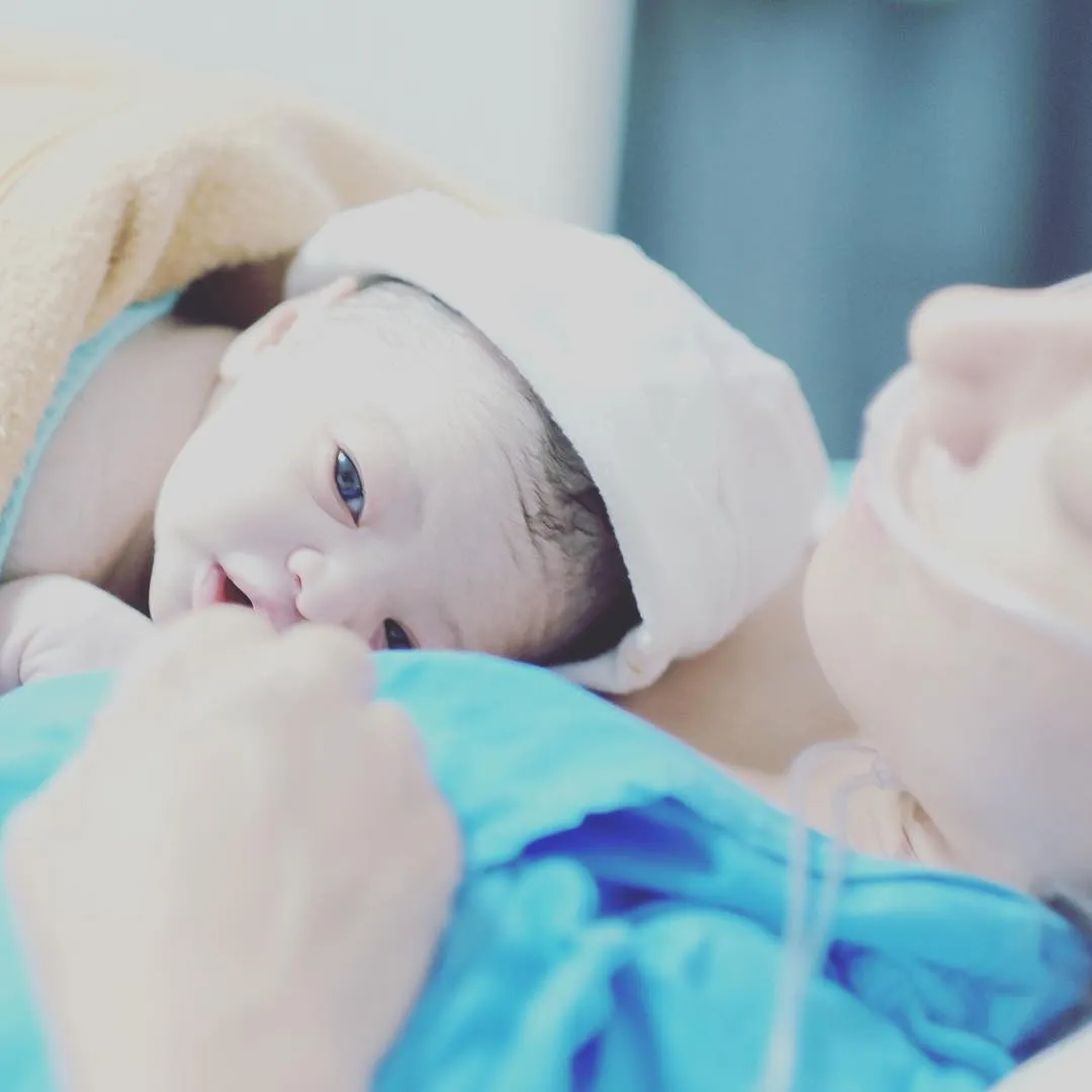 Putri Dochi Anila Kamaishtara Decca lahir Selasa (02/05) kemarin © instagram.com/pwgdochi