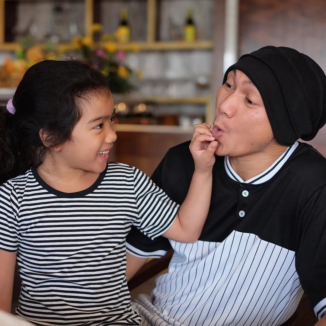 Anji dan sang buah hati tercinta, Leticia © Instagram/anji.manji