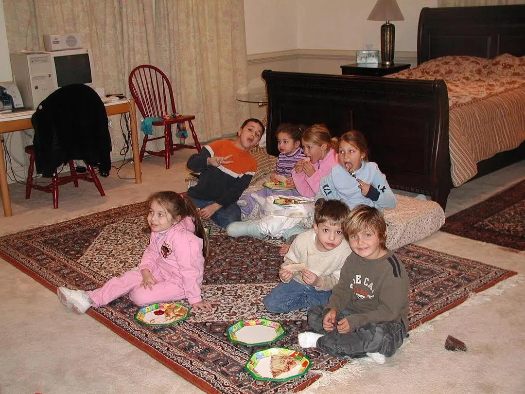 Bella Hadid ucapkan selamat Hari Raya Idul Fitri @ Instagram.com/bellahadid