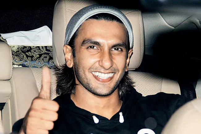 Ranveer mengaku selalu bawa kondom ke manapun ia pergi.