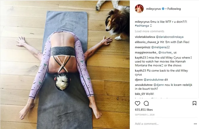 Fleksibilitas tubuh Miley ini didapat dengan rutin yoga dan pilates. © Instagram.com/mileycyrus