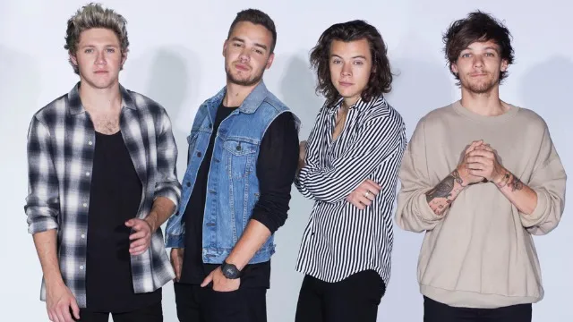 Formasi baru One Direction © etonline.com