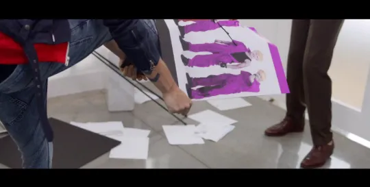 Cuplikan adegan MV One Direction - Best Song Ever