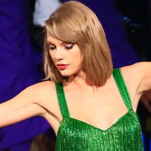 Taylor Swift - A Place In This World (Terjemahan)