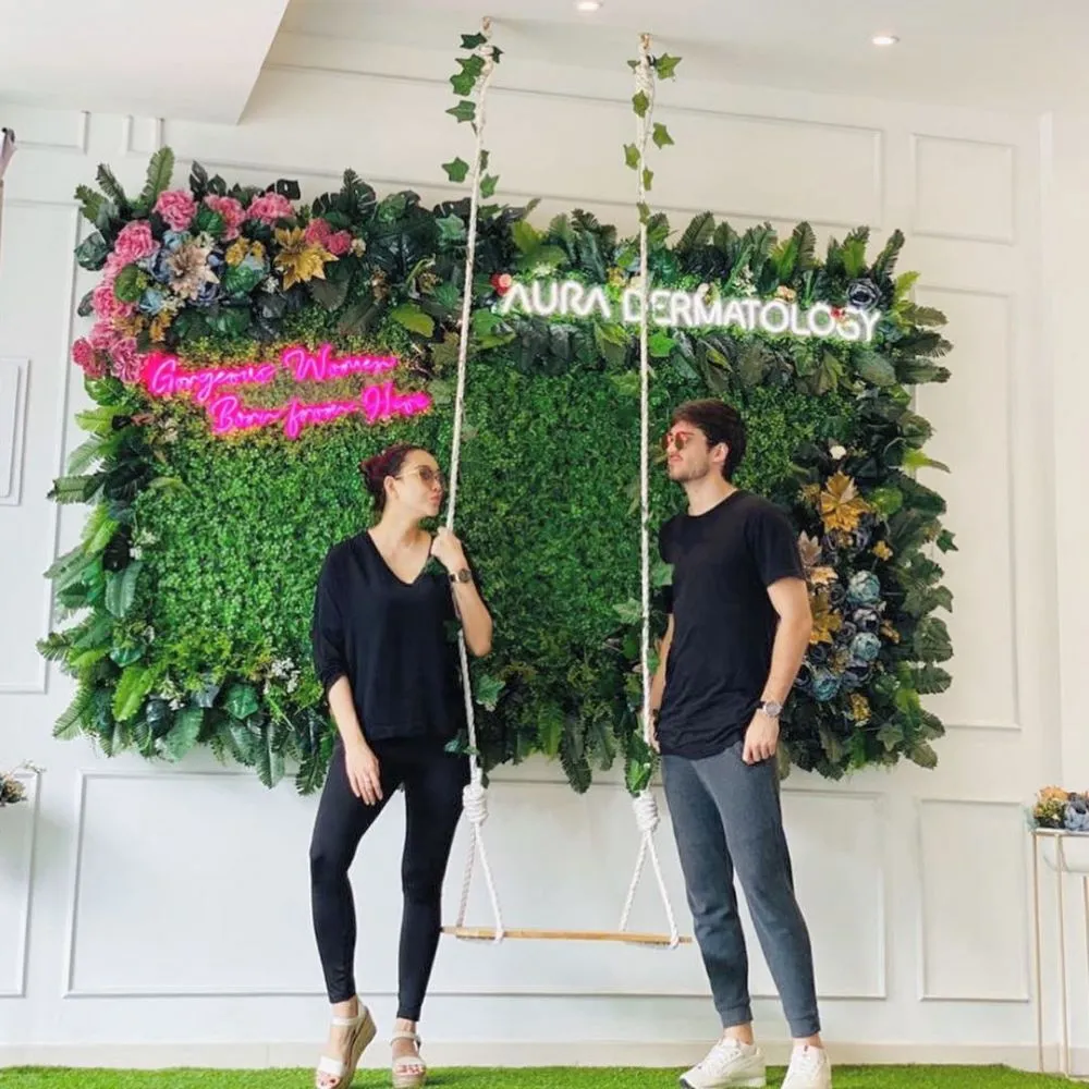 (credit: instagram.com/aurakasih)