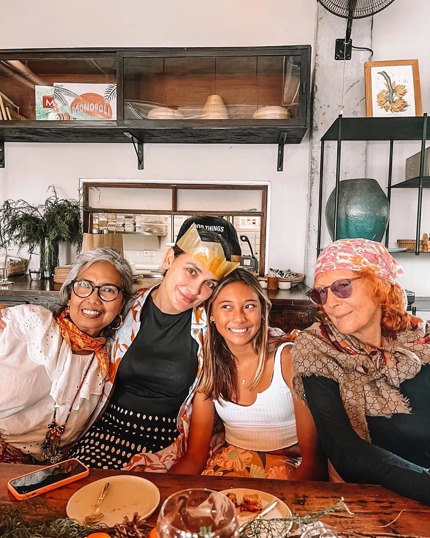 Potret Suri Jabrik, keponakan Luna Maya (credit: Instagram.com/lunamaya/)