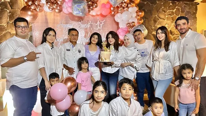  (credit: Instagram.com/tanianadiraa/)