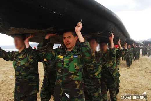Hyun Bin saat di Marine Corps © Kdrama Choa