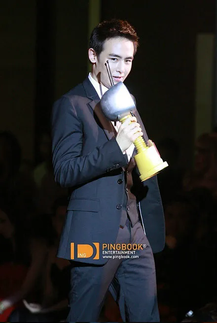 Nickhun @ Pingbook