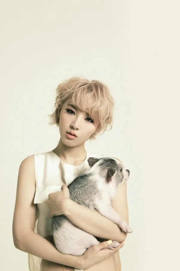 Teaser foto Jiyoon untuk debut sub unit 2Yoon foto: allkpop.com