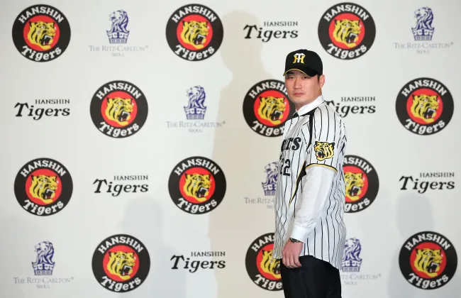 Oh Seung Hwan ketika baru pindah ke Hanshin Tigers, Jepang © Yonhap