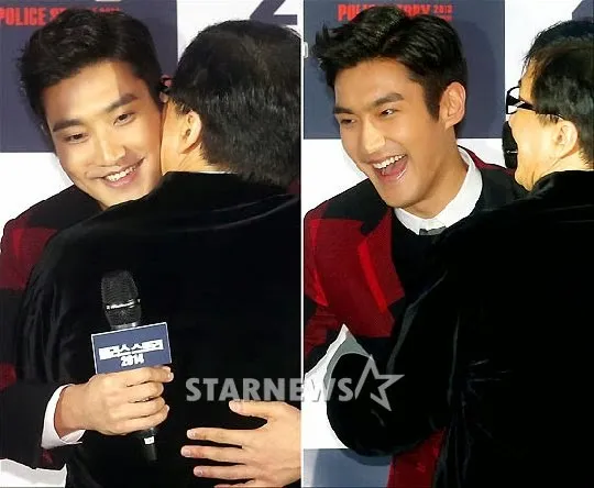 Siwon Kaget saat dicium oleh Jackie Chan @soompi.com