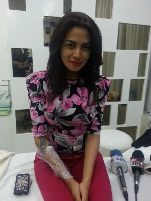 Bagi Cinta Penelope menghapus tato adalah menghapus masa lalu.