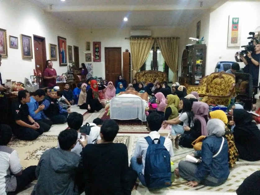 Istri Tukul meninggal karena penyakit asma © Kapanlagi.com®/Adhib Mujaddid